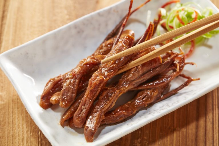 少量新鮮到貨!! 台灣喇G香辣滷鴨舌(135G±5%/包(含醬汁)) *5包：圖片 1