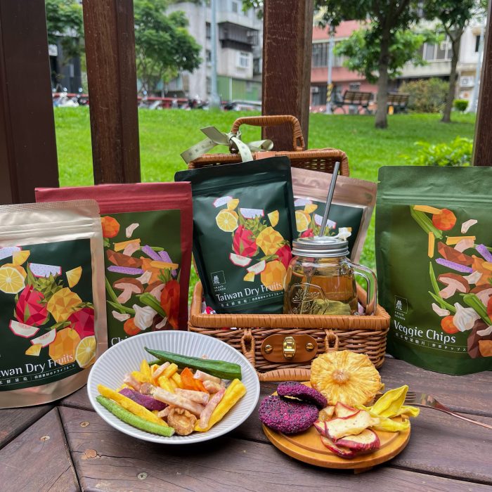 自然系零嘴組合 【農禾四季】鮮果乾⋅野菜脆片 經典組 含四包果乾及一包野菜脆片:圖片 1