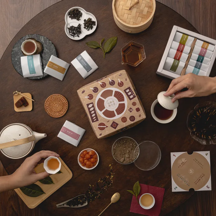 【鹿苑茶】台灣茶辦桌(含包巾)~9種茶+4影片(中英日文)品茶體驗盒~送給外國人最經典的台灣味：圖片 4