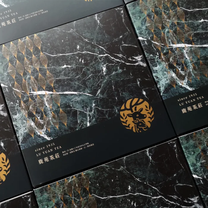 【鹿苑茶】手採高山茶-經典獻禮-阿里山烏龍/金萱茶_台灣蛇紋石高質感禮盒：圖片 4