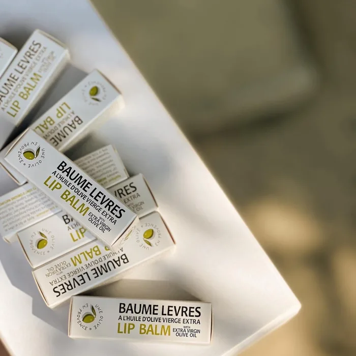 4BB8A0EF-25AC-4D54-8588-F172A54CF829 【一顆橄欖】角鯊烷植萃潤唇膏4g:圖片 2